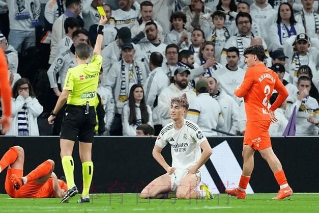 马卡:皇马电视台抨击末轮裁判 称曾对皇马不利 马卡:皇马电视台抨击末轮裁判 称曾对皇马不利