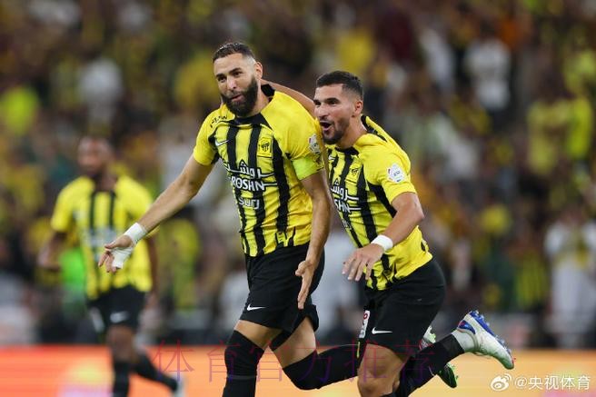 本泽马:对齐达内离开皇马失望 但生活还得继续 本泽马:对齐达内离开皇马失望 但生活还得继续