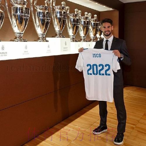 马卡报：皇马中场伊斯科今年夏天将留在马德里